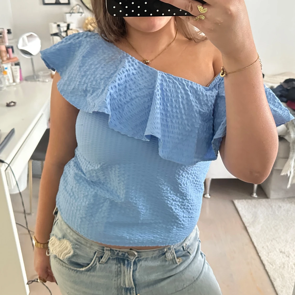 Blå topp med volang från Lindex - 1