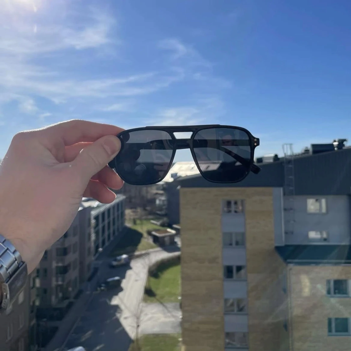 Svarta och bruna solglasögon 100kr st - 2