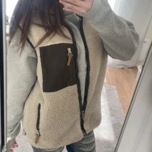 Väst - Väst köpt här på Plick❤️inga defekter