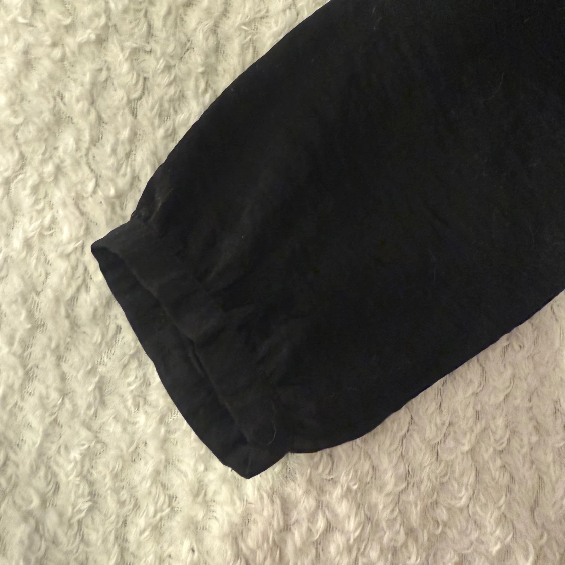 Svart skjorta med spets från Viveca N - 4