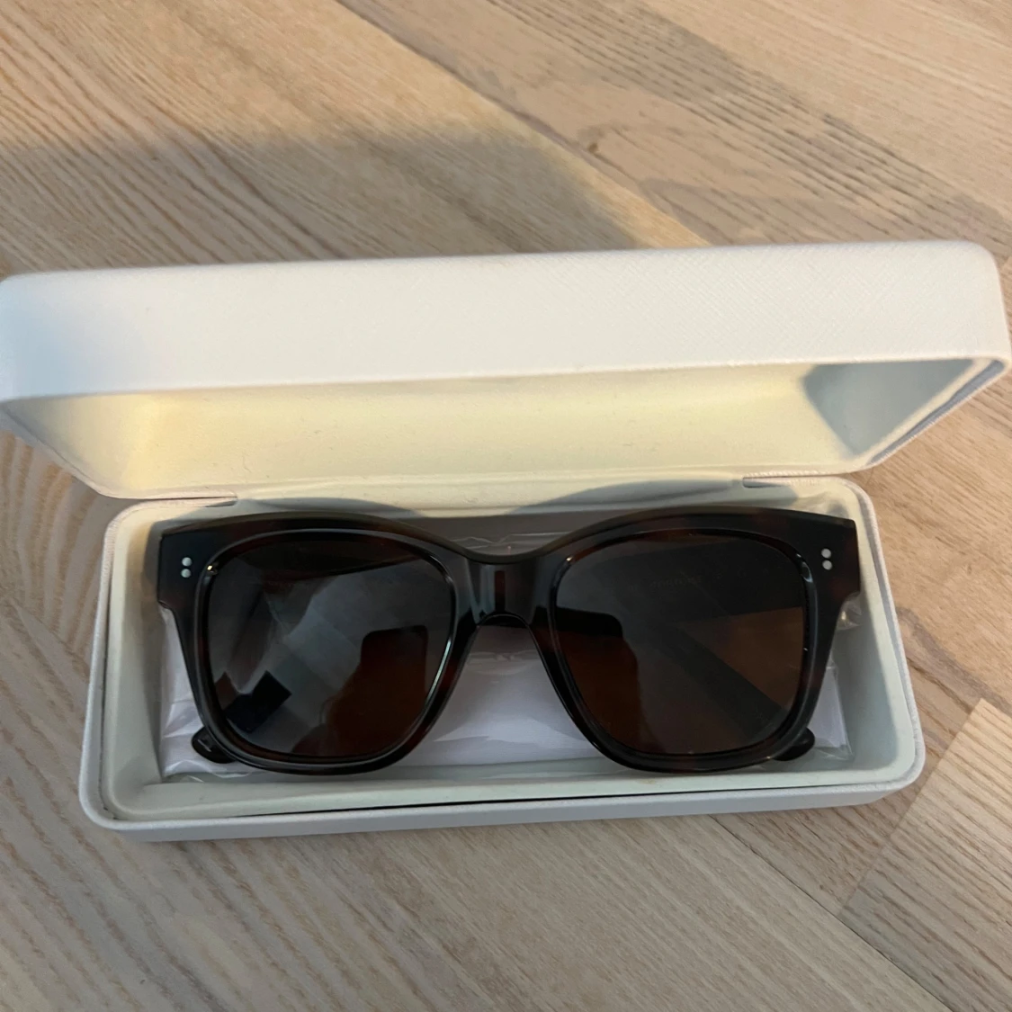 Chimi solglasögon  - 1