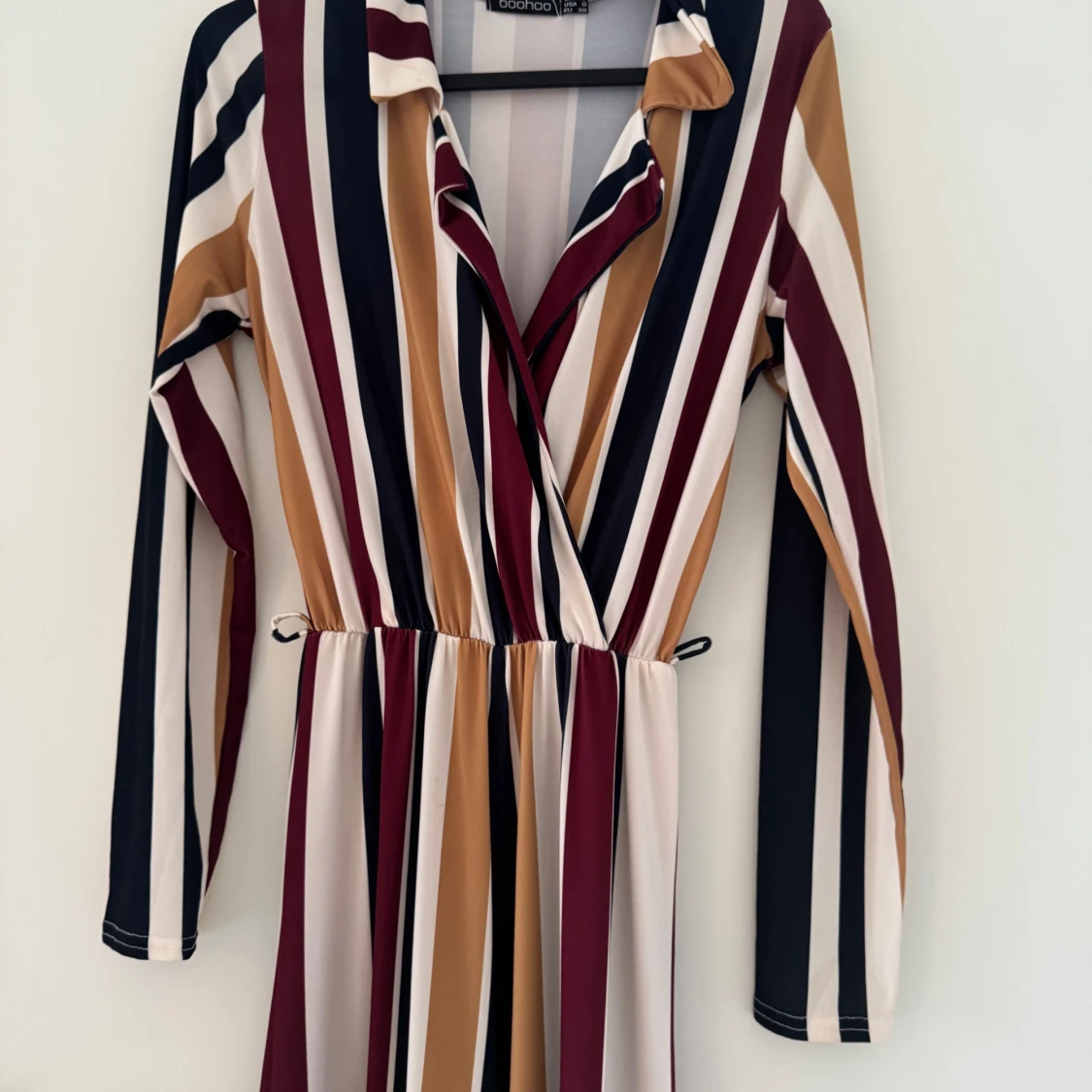 Randig byxdress från Boohoo - 3