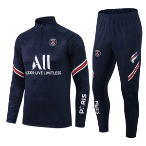 PSG Tracksuit  - använt lite den är large men kan passa med medium