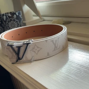 Vitt bälte - Vitt bälte, aldrig använt