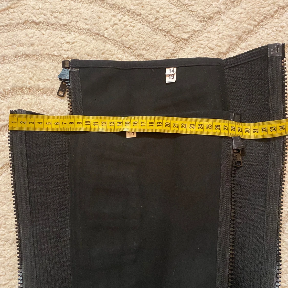 Svarta ridstövelskydd - 4