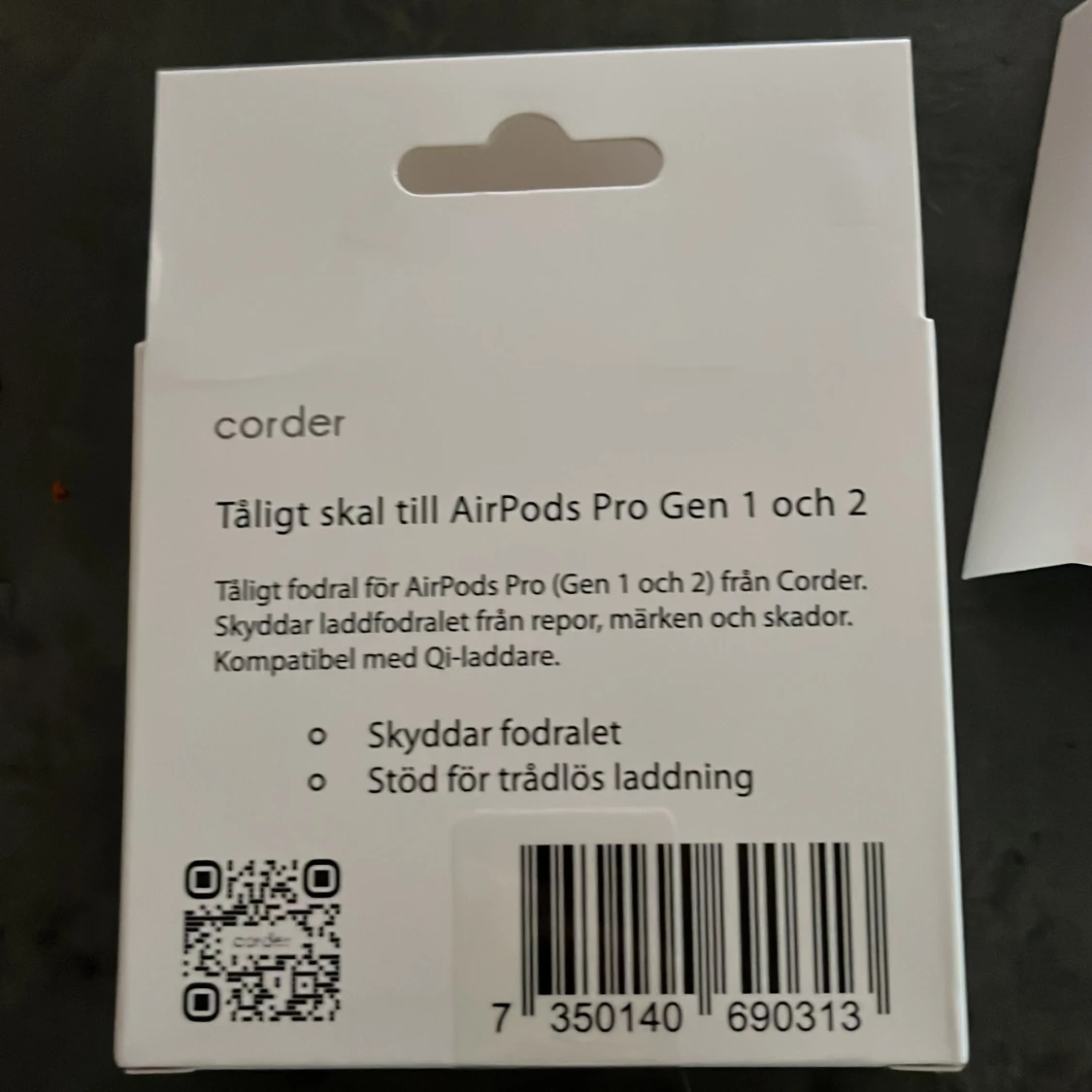 Grått AirPods Pro skal från Corder - 2