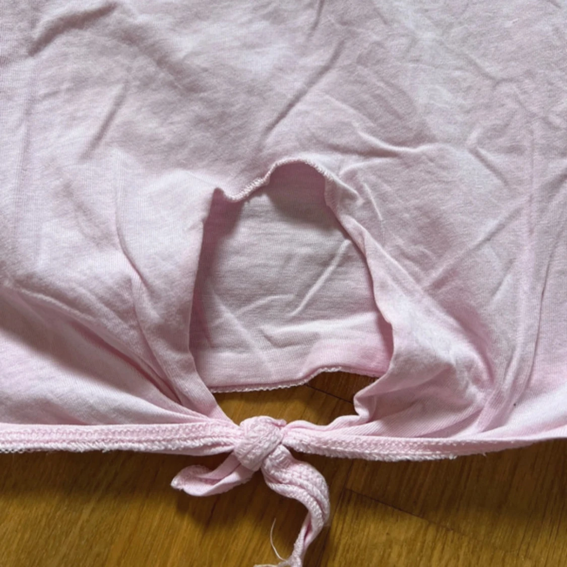 Rosa knyt-topp med broderad ros H&M - 4