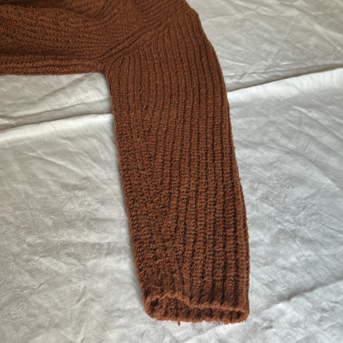 Brun stickad tröja från ONLY - 3