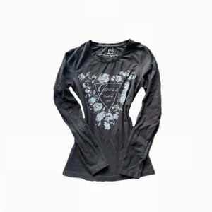 Guess tröja - Snygg vintage guess tröja! 💋