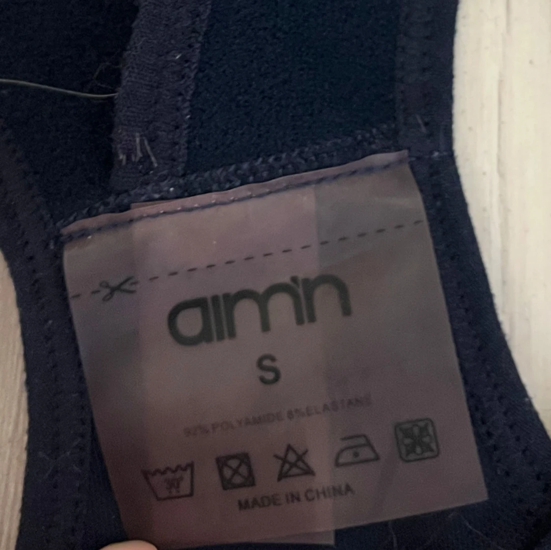 Mörkblå linnetopp från Aim'n - 1