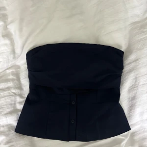 Zara topp - Säljer denna kostym toppen från Zara då den är för liten.💓