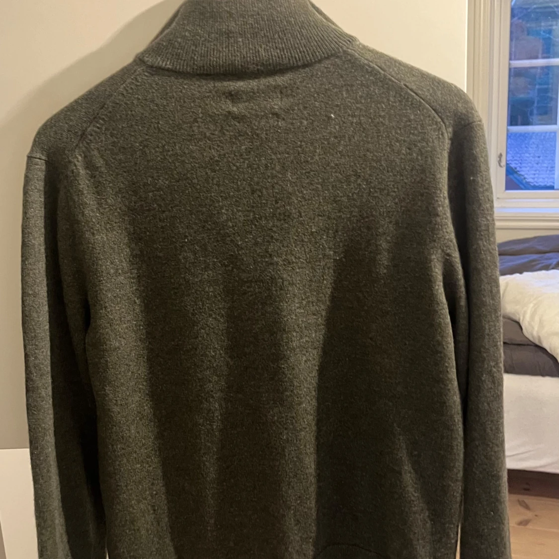 merinoullskofta från These Glory Days - 2