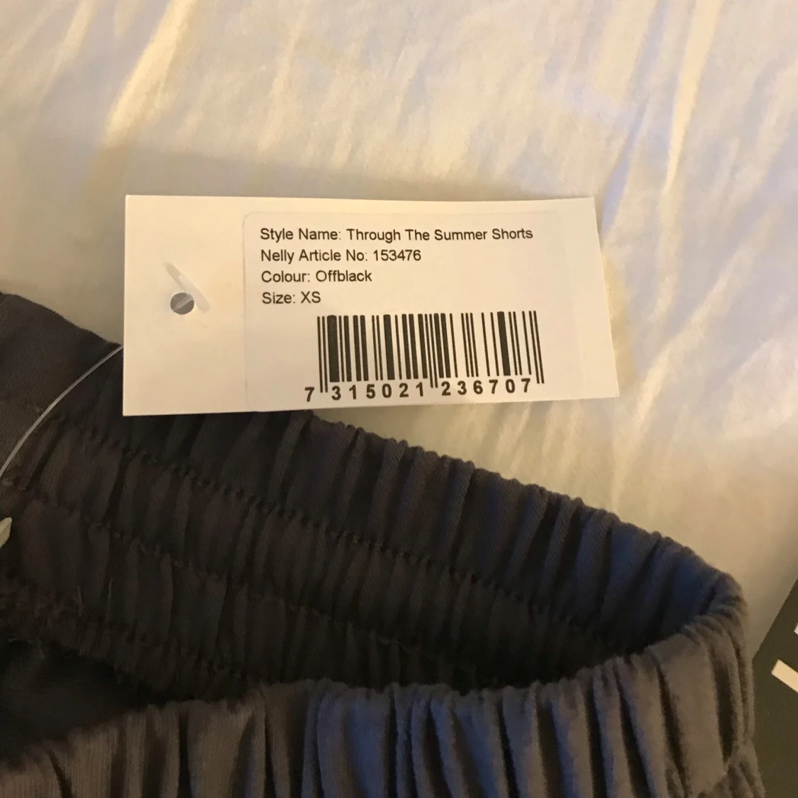Oanvända mjuka shorts - 1