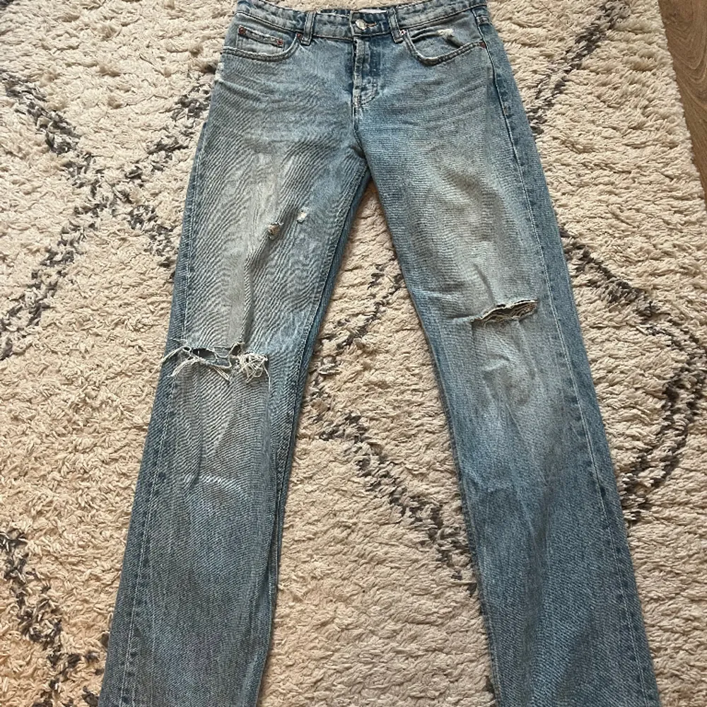 såå snygga mid/low waist jeans!!!🥹🥹🥹❣️❣️❣️❣️. Jeans & Byxor.
