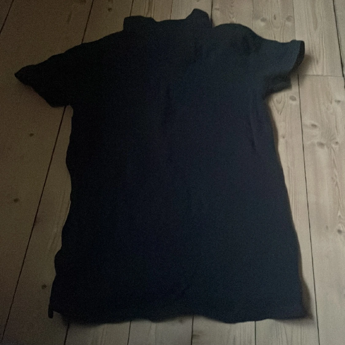 Svart Knapp piké  - 90