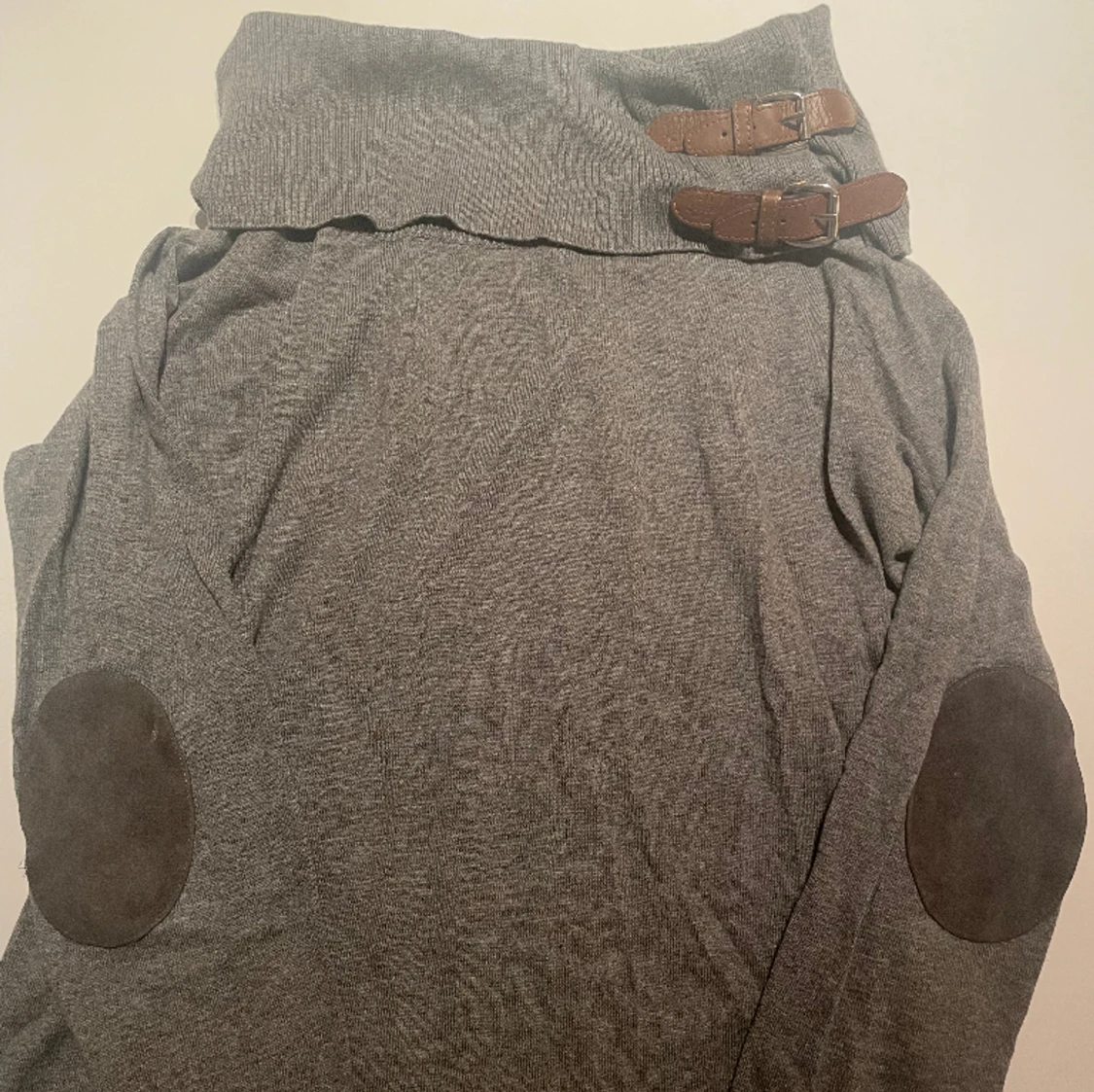 Off sholder tröja  - 90