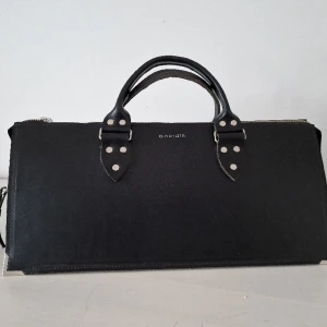 a.nordin design väska - Jättefin läder väska från Svensk designer a.nordin. Väldigt bra skick.