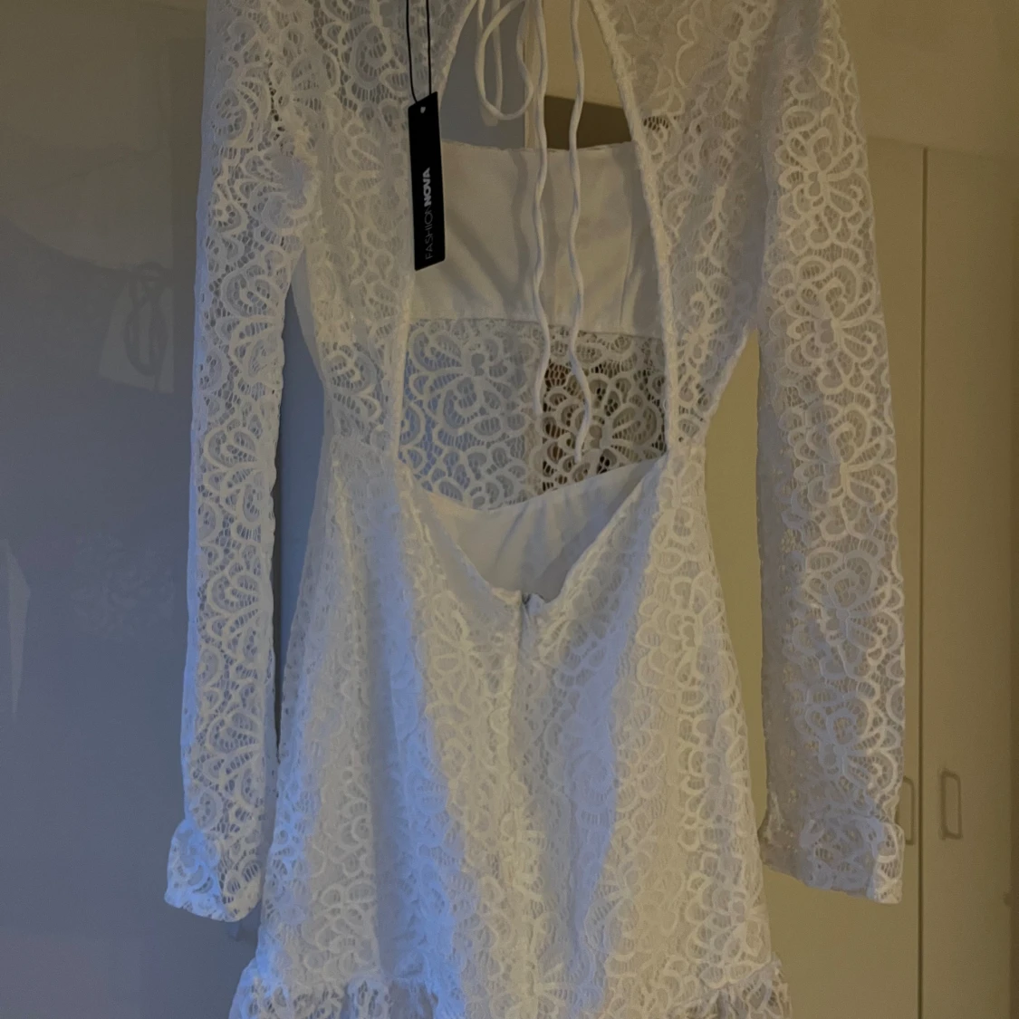 Vit spetsklänning  - 90