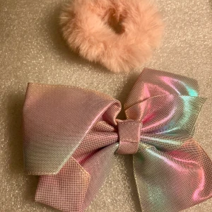 *NY* Rosett och snodd, Julklappstips!  - Nya, Blå/lila glittrande Hårklämma och rosa fluffig snodd.