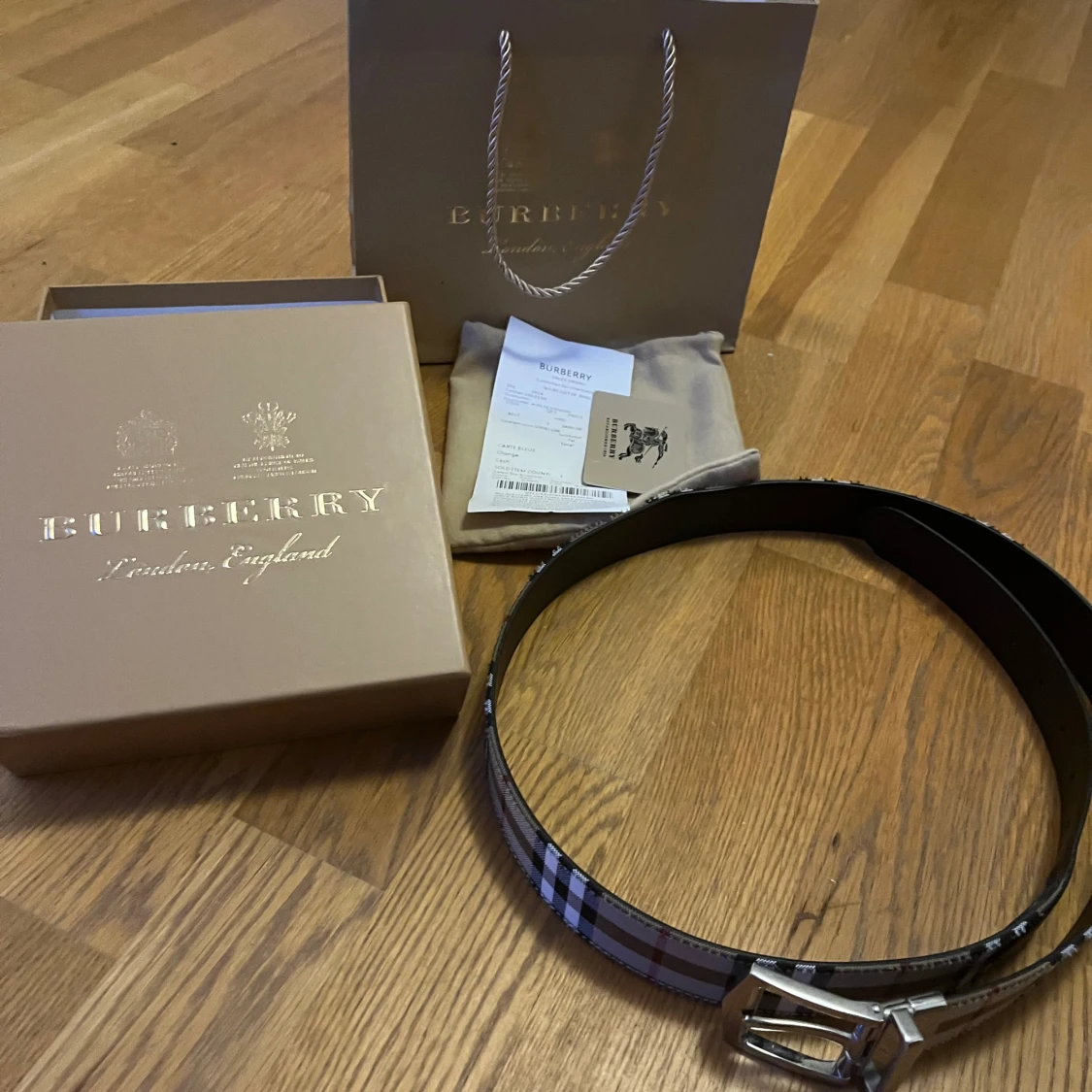 Burberry bälte