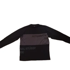 Stussy tröja - Svart stussy tröja storlek (L) Pris kan diskuteras vid snabb afär!
