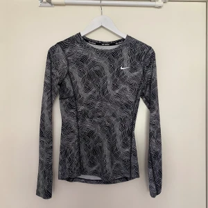 Träning topp - Tränings tröja från Nike. Bra skick