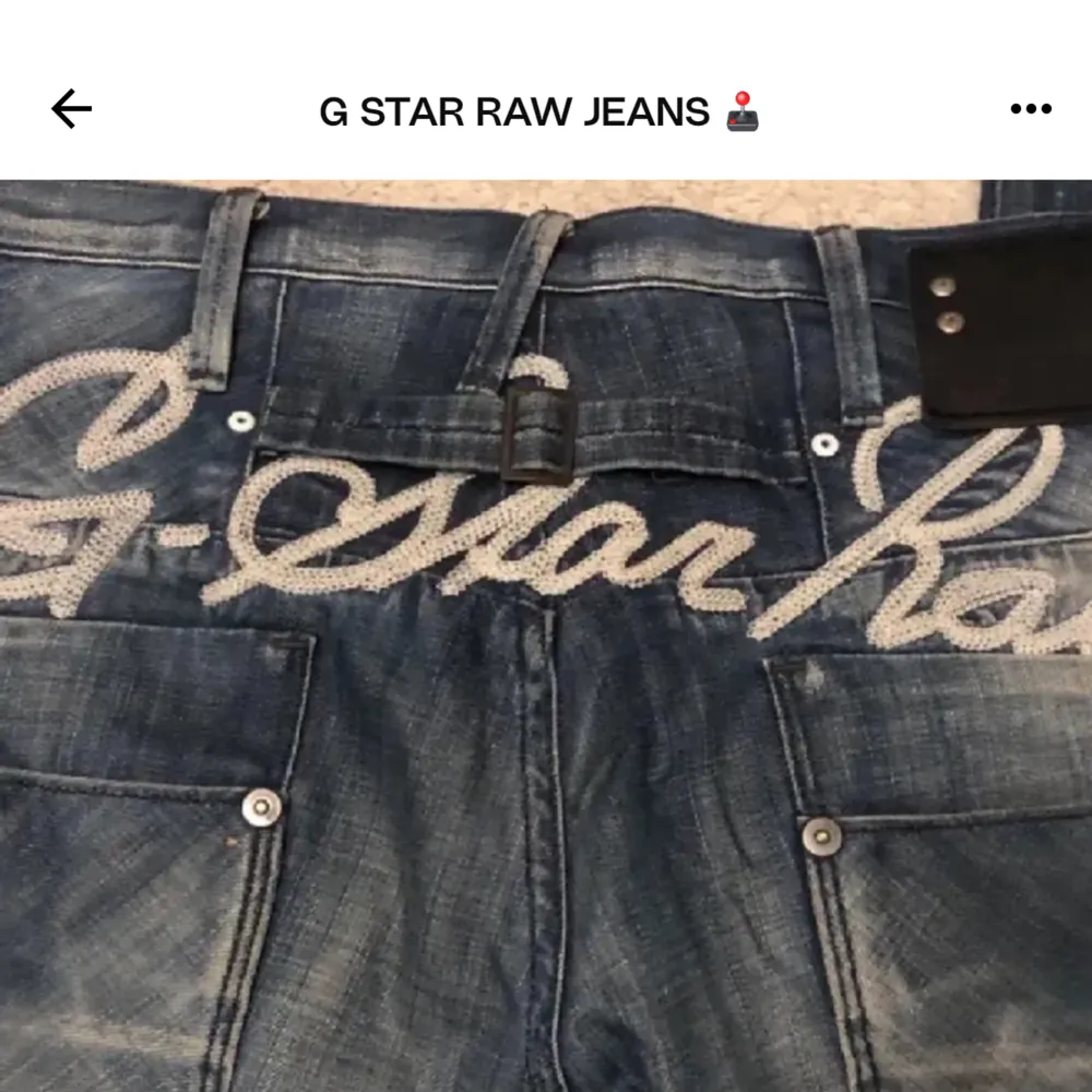 Säljer några jättefeta G-Star Raw jeans! Laddar upp igen! Feta till sommaren. Ställ gärna frågor om du skulle vilja veta något mer o pris kan sänkas vid snabb affär☺️🌸. Jeans & Byxor.