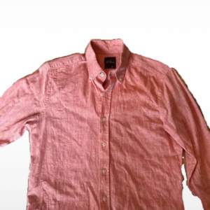 Fräsch Oscar Jacobson skjorta i färgen rosa storlek S. Knappt använd säljer då jag redan har flera liknande tveka it att höra av dig för bättre bilder osv. Materialet är en linnemix alltså perfekt för sommaren 
