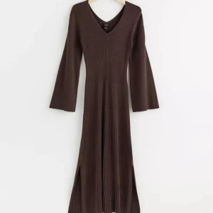 Brun stickad långklänning - Bra skick