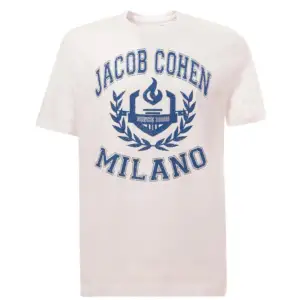 Söker Jacob Cohen T-shirt helst i storlek S👊Kan tänk mig att betala ganska mycket