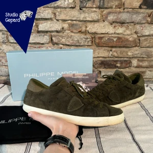 PHILIPPE MODEL - Feta Philippe Model PRSX | Skick: 8/10 | Strl: 45 | Nypris 3499kr - Vårt pris 1699kr | Hör av dig om du undrar någonting!