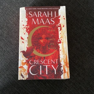 House of Earth and Blood - Crescent City - Ny skick