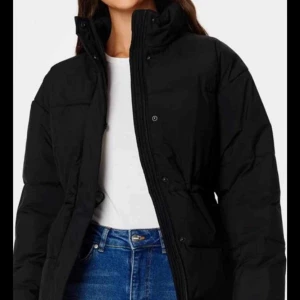 Jacka  - Priset går att diskutera vid snabb affär 