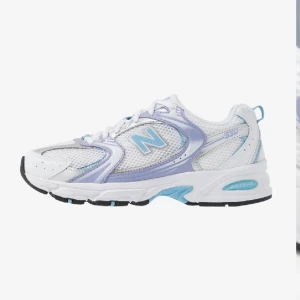 SLUTSÅLDA NEW BALANCE 530 - Så fin och vårig färg 💕💚🧘‍♀️🐢aldrig använda! Nypris 1200