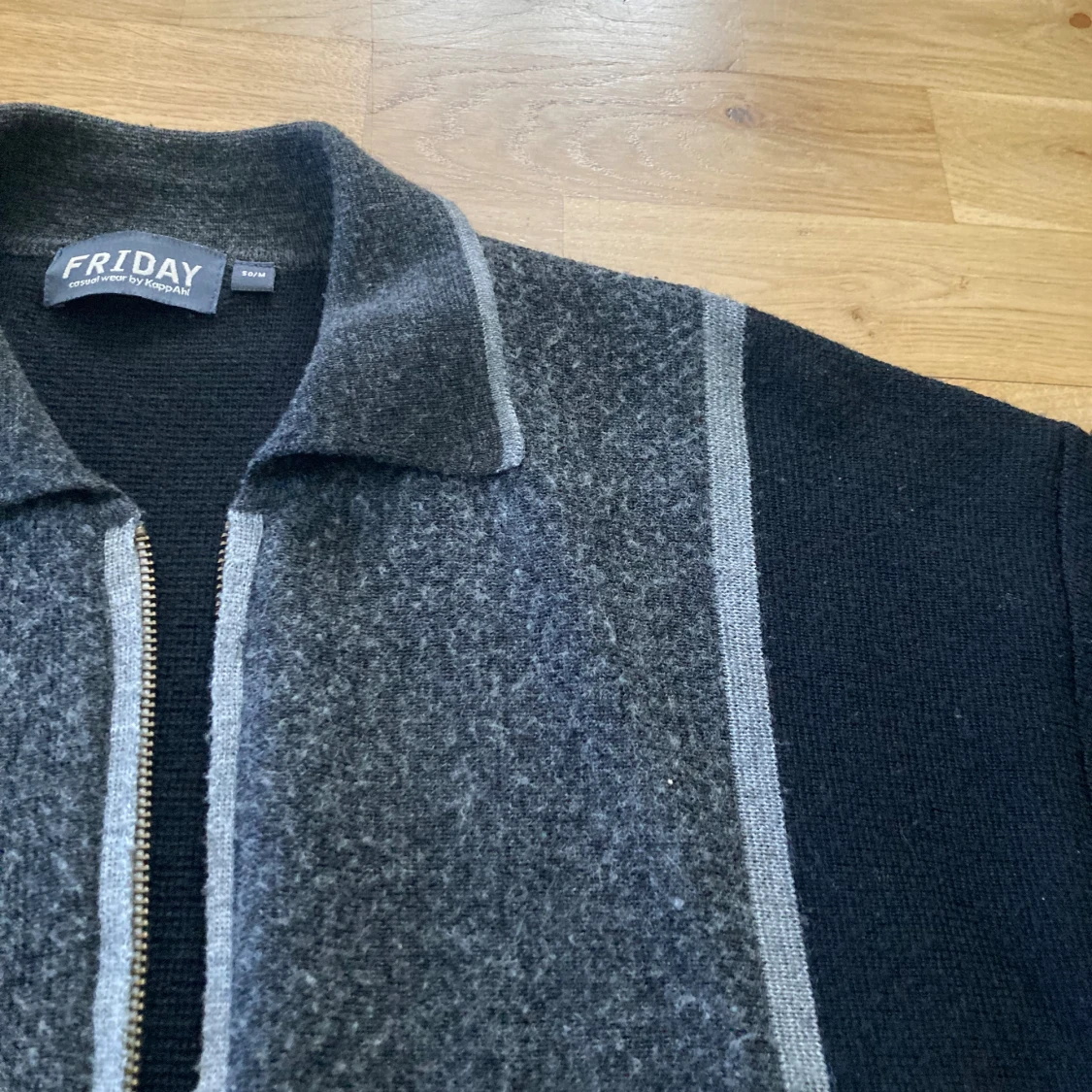 Stickad Kappahl zip - 90