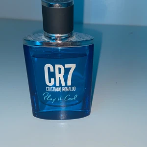 Cr7 - Denna peruk är använd 1 gång ganska ny luktar fräscht.