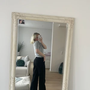 Silvrig topp - Silvrig topp aldrig använd✨