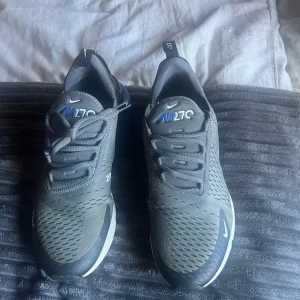 Nike 270 - Nike 270 bra skick sköna tyvär växt ur dom