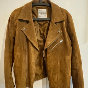 Mockajacka Jack & Jones - Provad, aldrig använd ( för liten) Storlek medium 