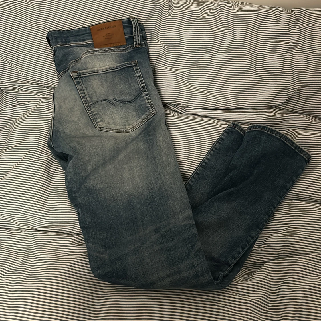 Jack and Jones  - 90