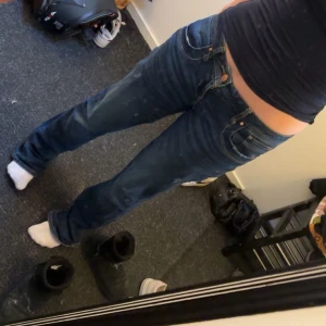 Ltb jeans valerie - Super snygga byxor i 28/34 säljer då dom är för långa för mig.Annars sitter dom super bra och är jätte snygga.