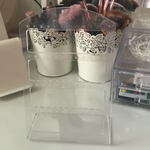 Smyckes hållare  - Smyckes hållare