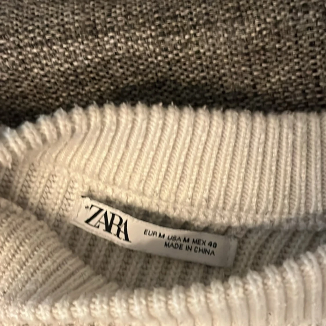 Stickad Zara tröja - 90