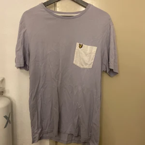 Lylescott tshirt  - Fin tröja, samt bra skick