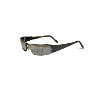 Vintage 1998s Adidas Sunglasses - Vintage Adidas solglasögon från 1998. Tydliga tecken på användning och repade glas. En skruv till ena glaset saknas dessutom så det sitter löst, därav priset. Kommer i ett rayban-fodral