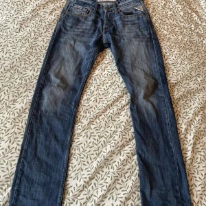Reaplay jeans  - Reaplay jeans fräscha i nyskick straight leg. W28 L32 Skickas nytvättade såklar. Kan gå ner i pris vid smidig affär 
