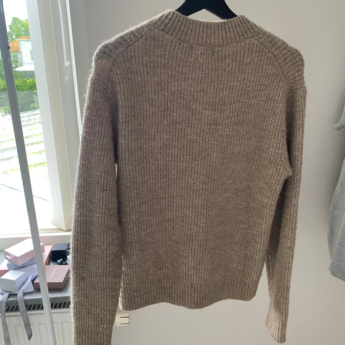 Stickad tröja  - 90