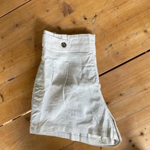 Shorts linne - Linneshorts oanvända 