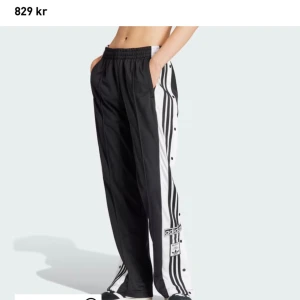 Adidas byxor - Helt ny lappen sitter kvar. Storlek xs