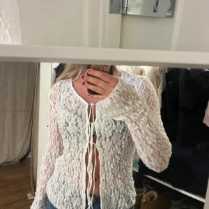 Spetstopp - Från Gina Tricot storlek M